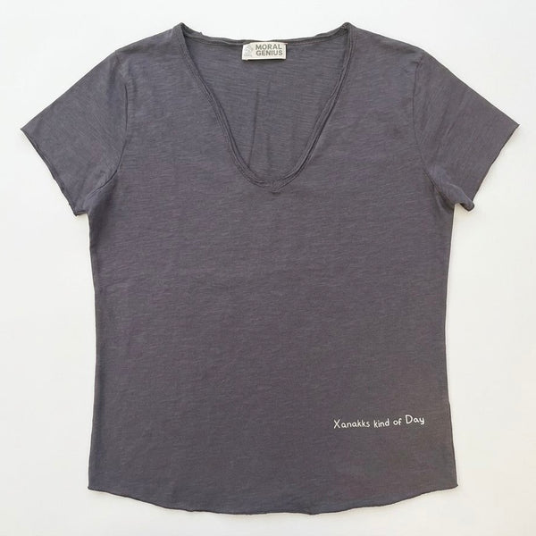 T-SHIRT 'Xanakks' grey