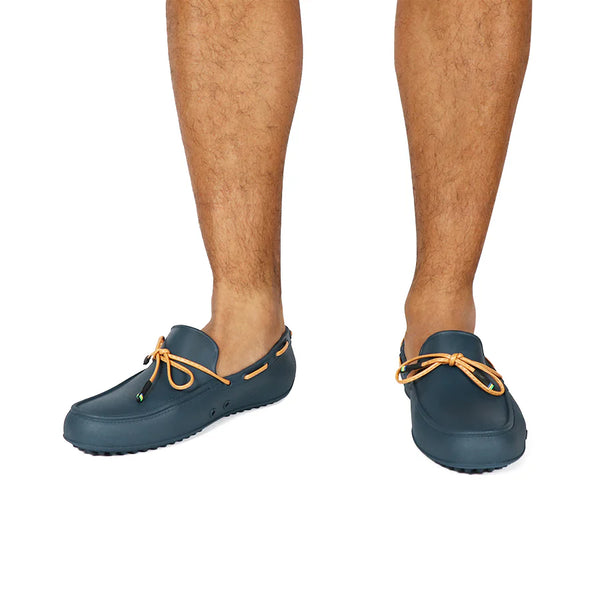 Catamara Navy