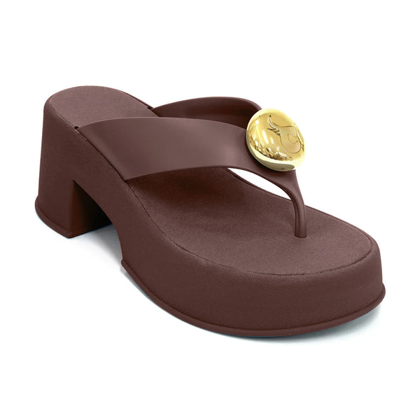 Camaca Brown